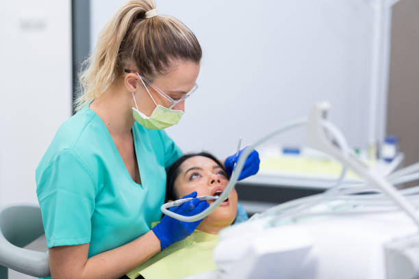 Best Broken Tooth Emergency  in Elmwood, IL